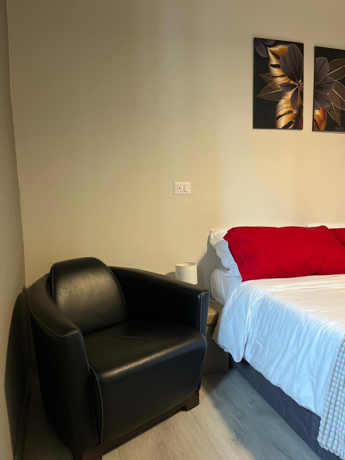 Apartmán Sleep & Fly Bgy Airport-Station-Center Bergamo Exteriér fotografie