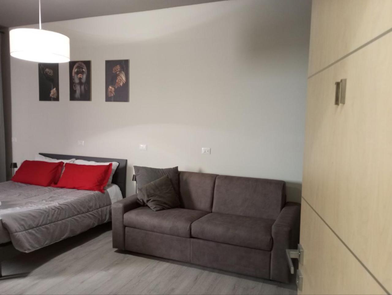 Apartmán Sleep & Fly Bgy Airport-Station-Center Bergamo Exteriér fotografie